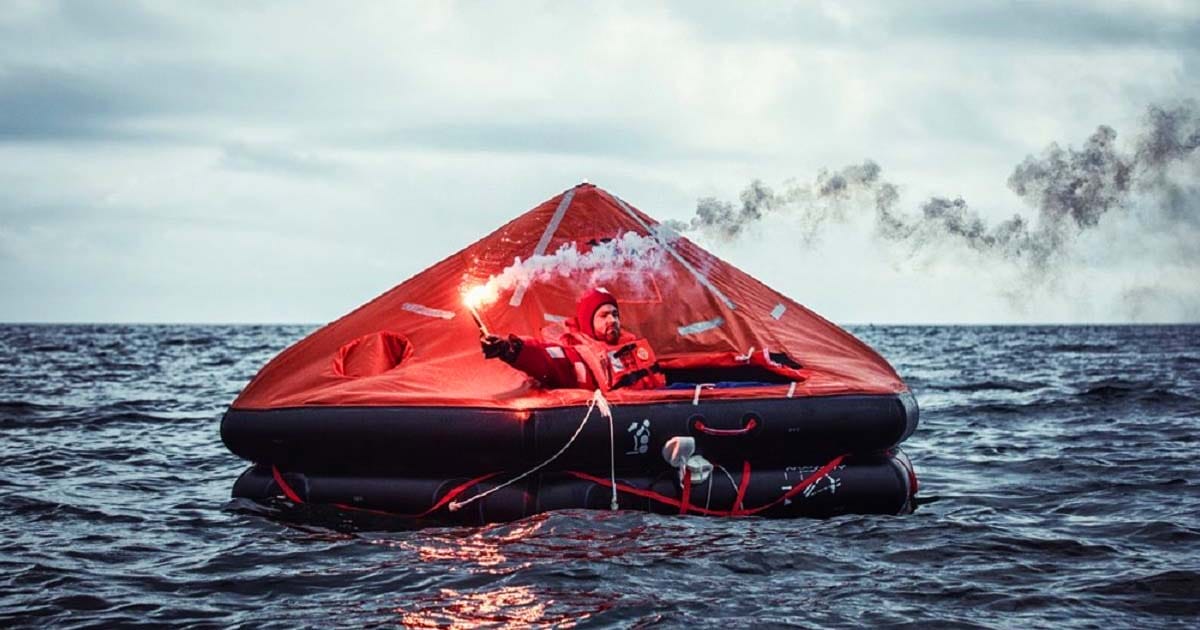 21 Distress Signals That Indicate a Ship is Asking for Help